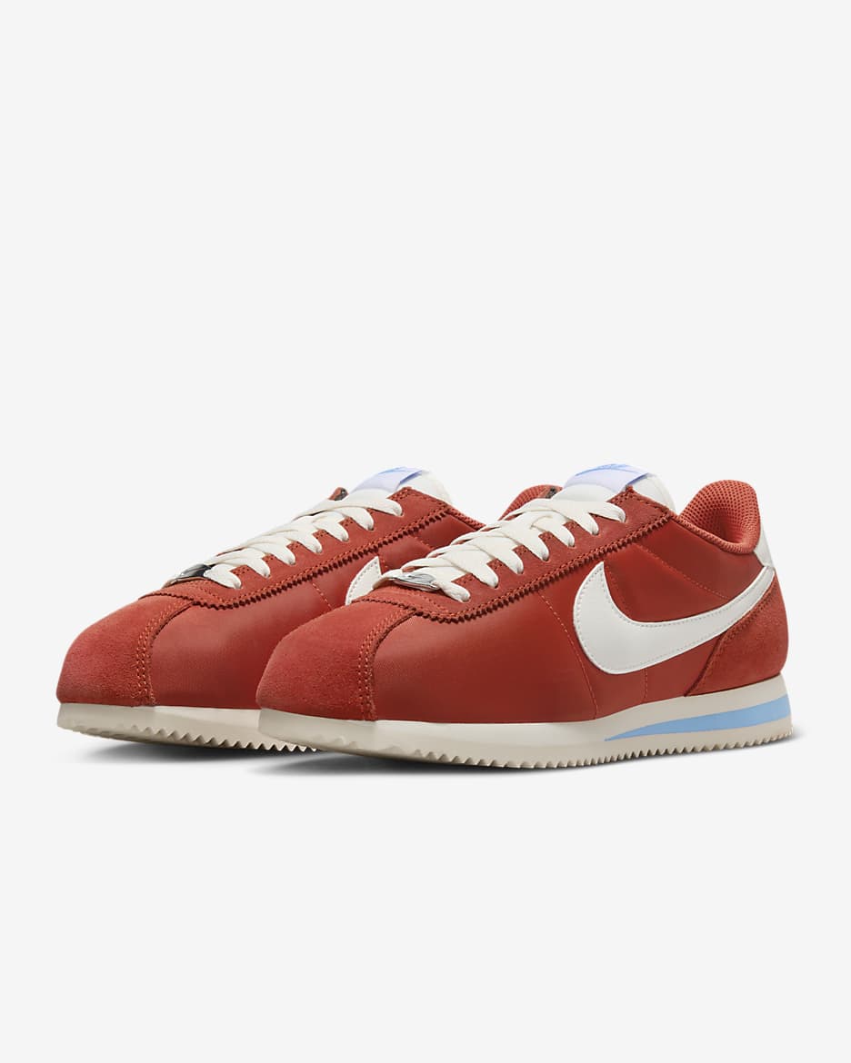 Tenis Nike Cortez Textile - Rojo picante/Azul universitario/Leche de coco/Vela