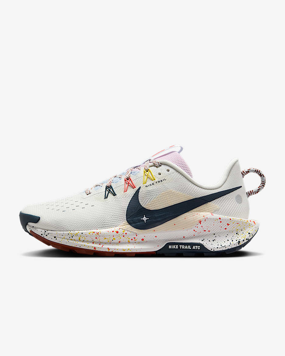 Scarpa da trail running Nike Pegasus Trail 5 – Donna - Summit White/Football Grey/Pink Foam/Armory Navy
