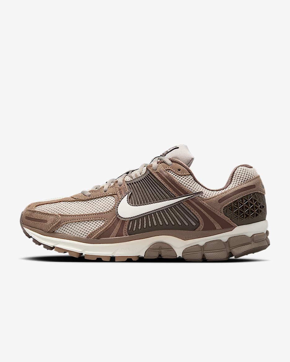 Calzado para hombre Nike Zoom Vomero 5 - Gris universitario/Marrón visón/Marrón verdoso claro/Vela