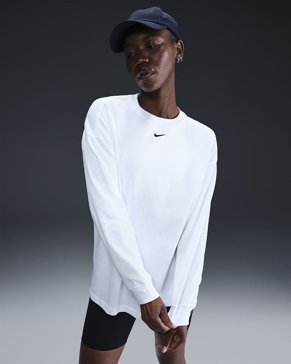 Nike Sportswear Essential Women's Oversized Long-Sleeve T-Shirt - White