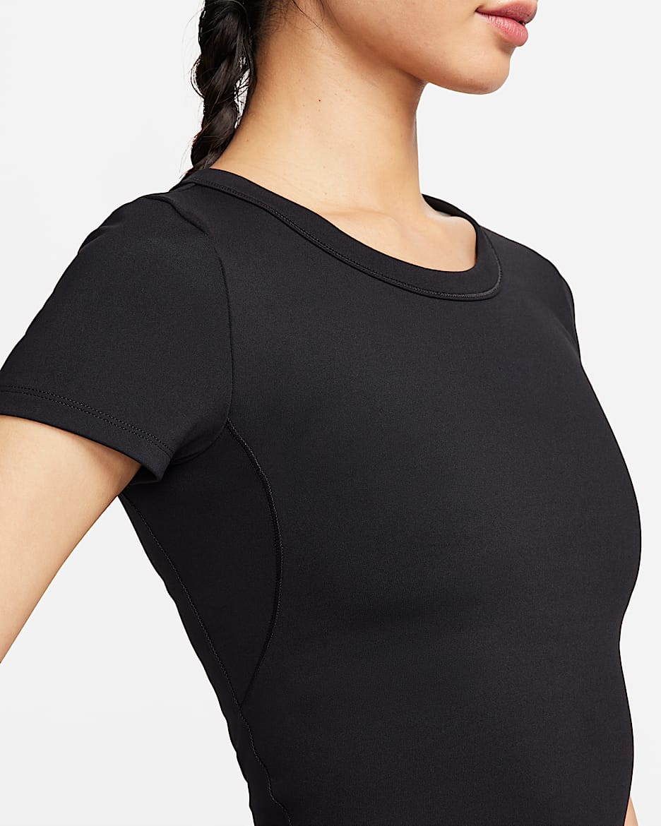 Nike One Fitted Women's Dri-FIT Short-Sleeve Cropped Top. Nike IN