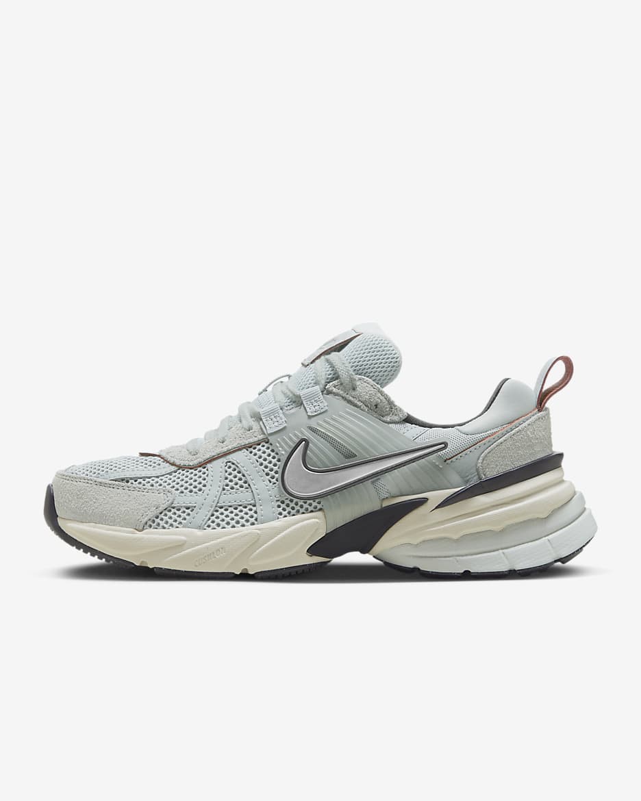 Παπούτσια Nike V2K Run - Light Pumice/Light Orewood Brown/Μαύρο/Chrome