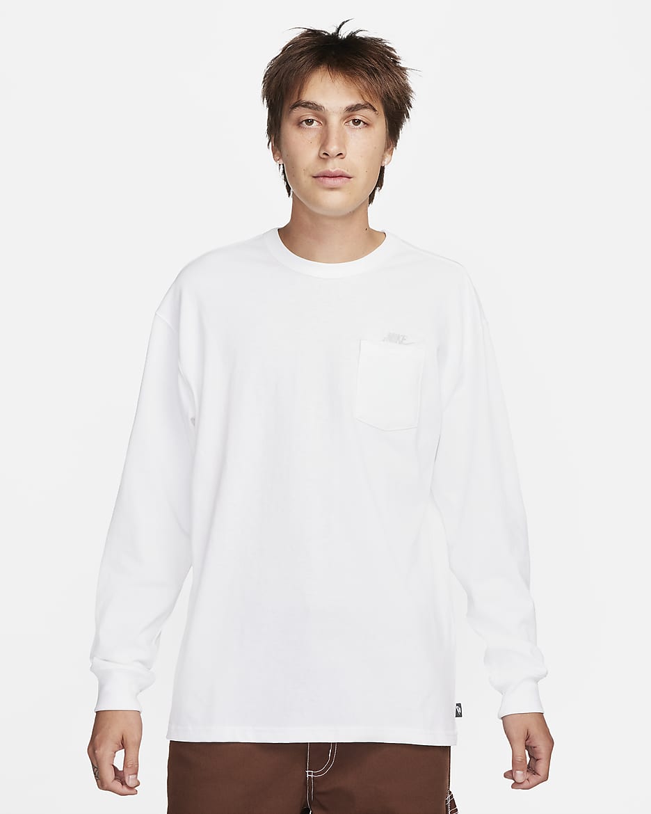 Playera con bolsillo de manga larga para hombre Nike Sportswear Premium Essential - Blanco