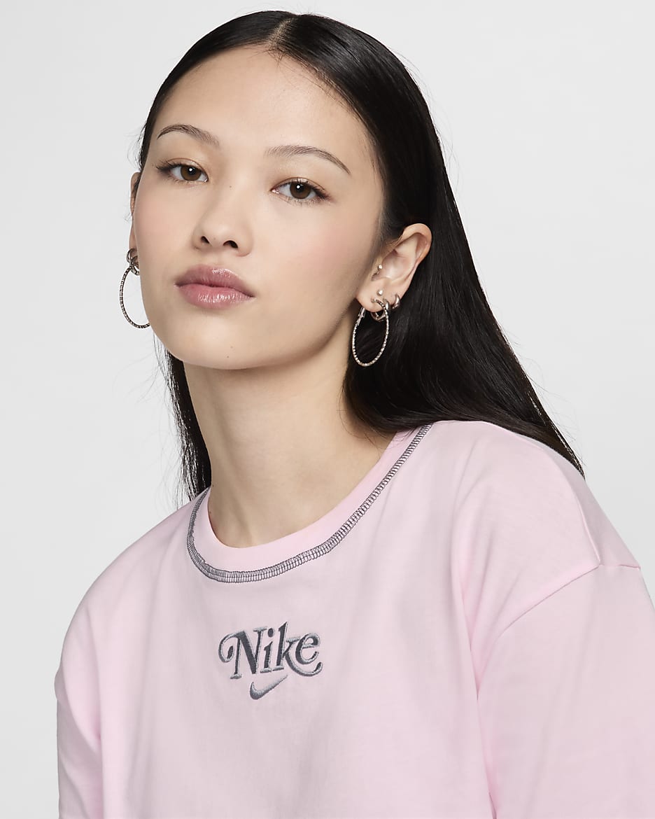 cropped t shirt nike