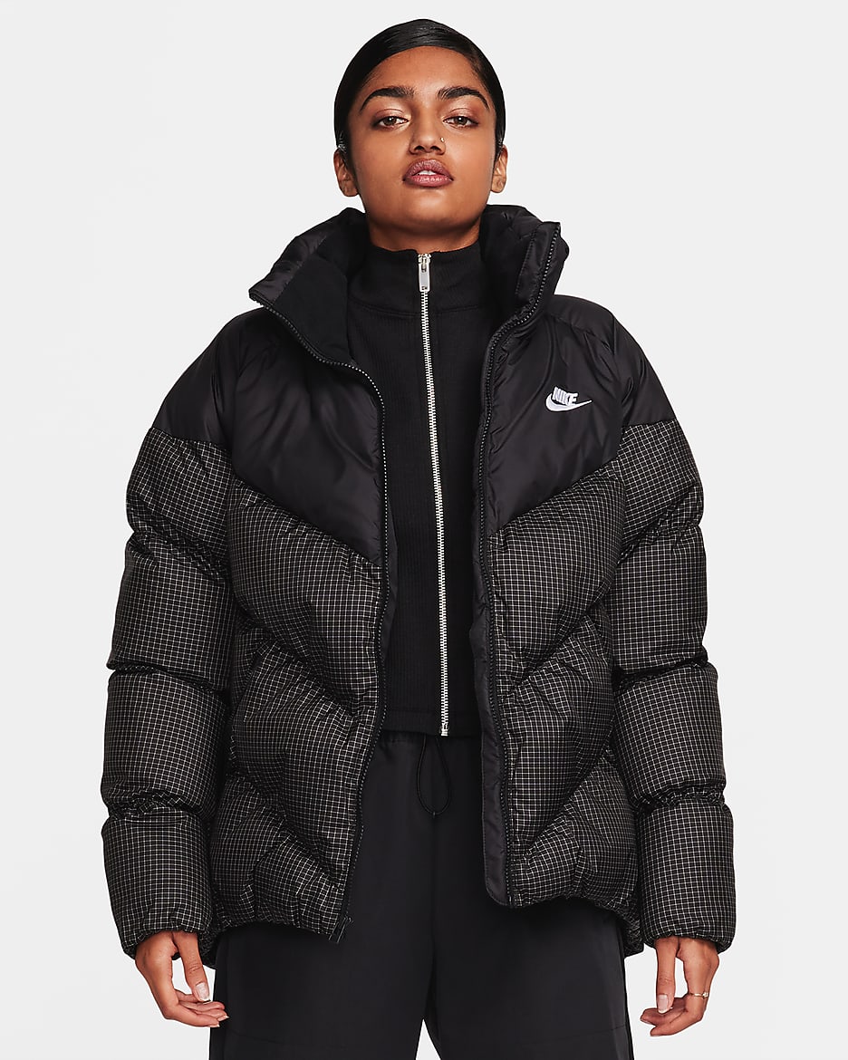 Nike Sportswear Windpuffer Jaqueta embuatada Therma-FIT ampla - Dona - Negre/Blanc