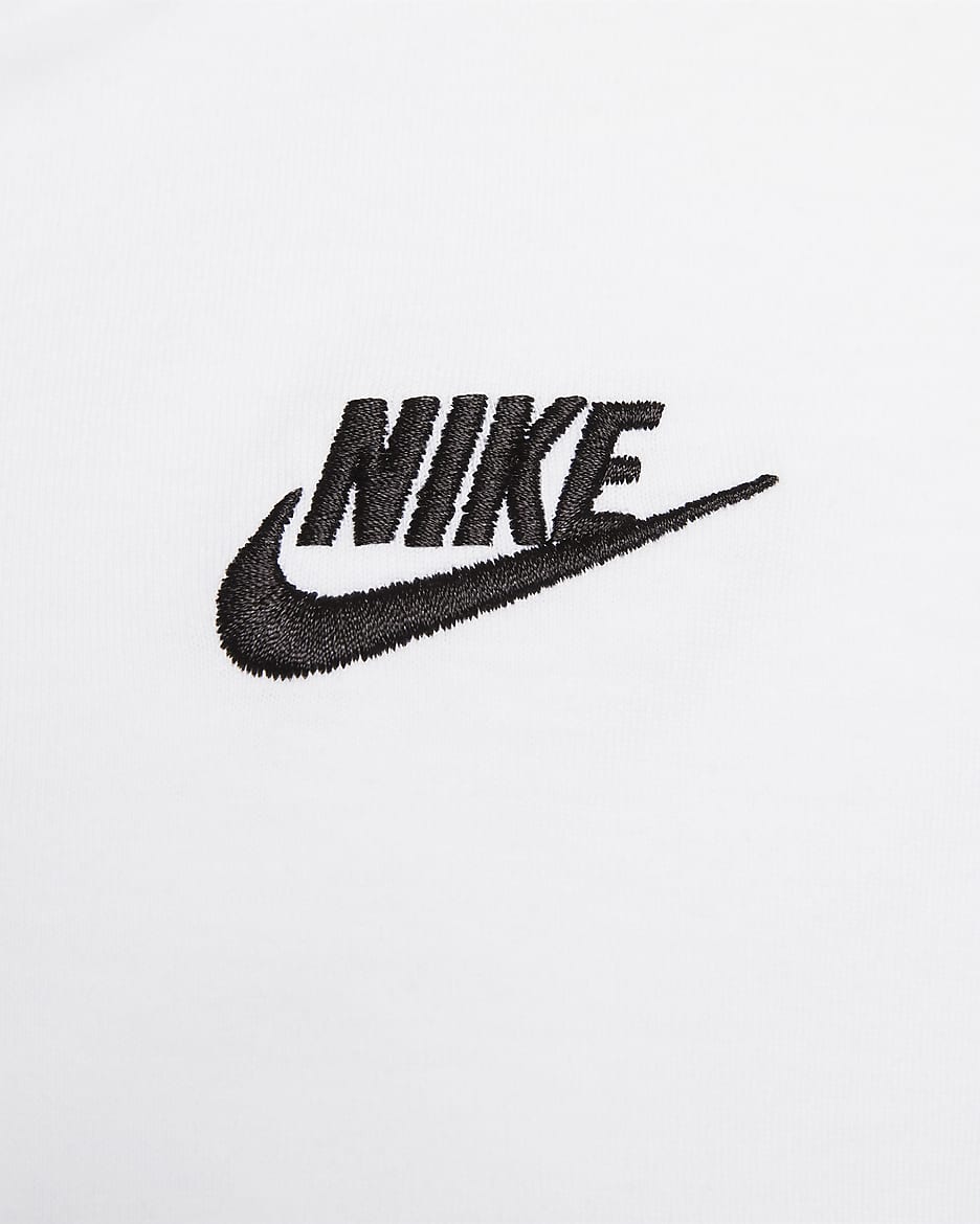 Γυναικείο T-Shirt Nike Sportswear Club Essentials (μεγάλα μεγέθη) - Λευκό/Μαύρο