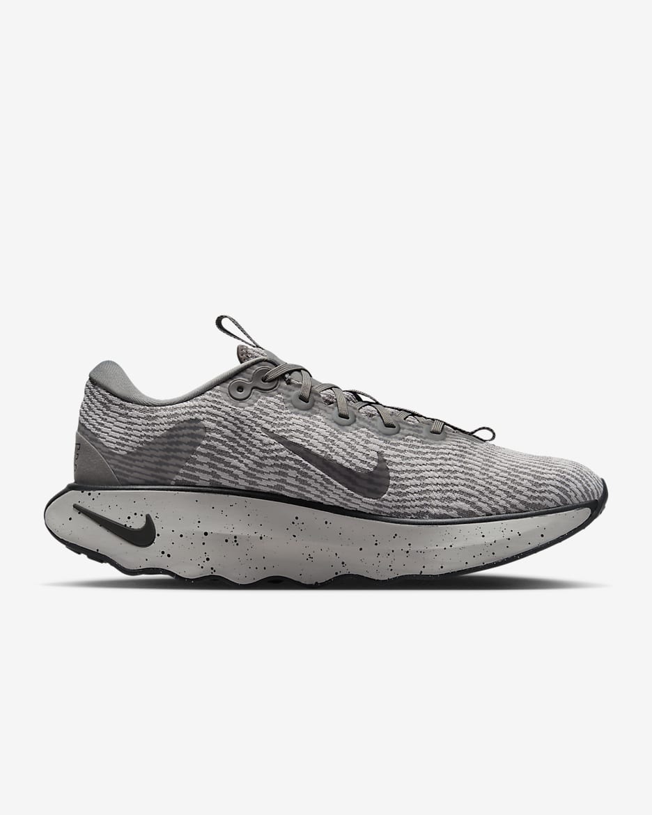 รองเท้าเดินผู้ชาย Nike Motiva - Light Iron Ore/Flat Pewter/Flat Pewter