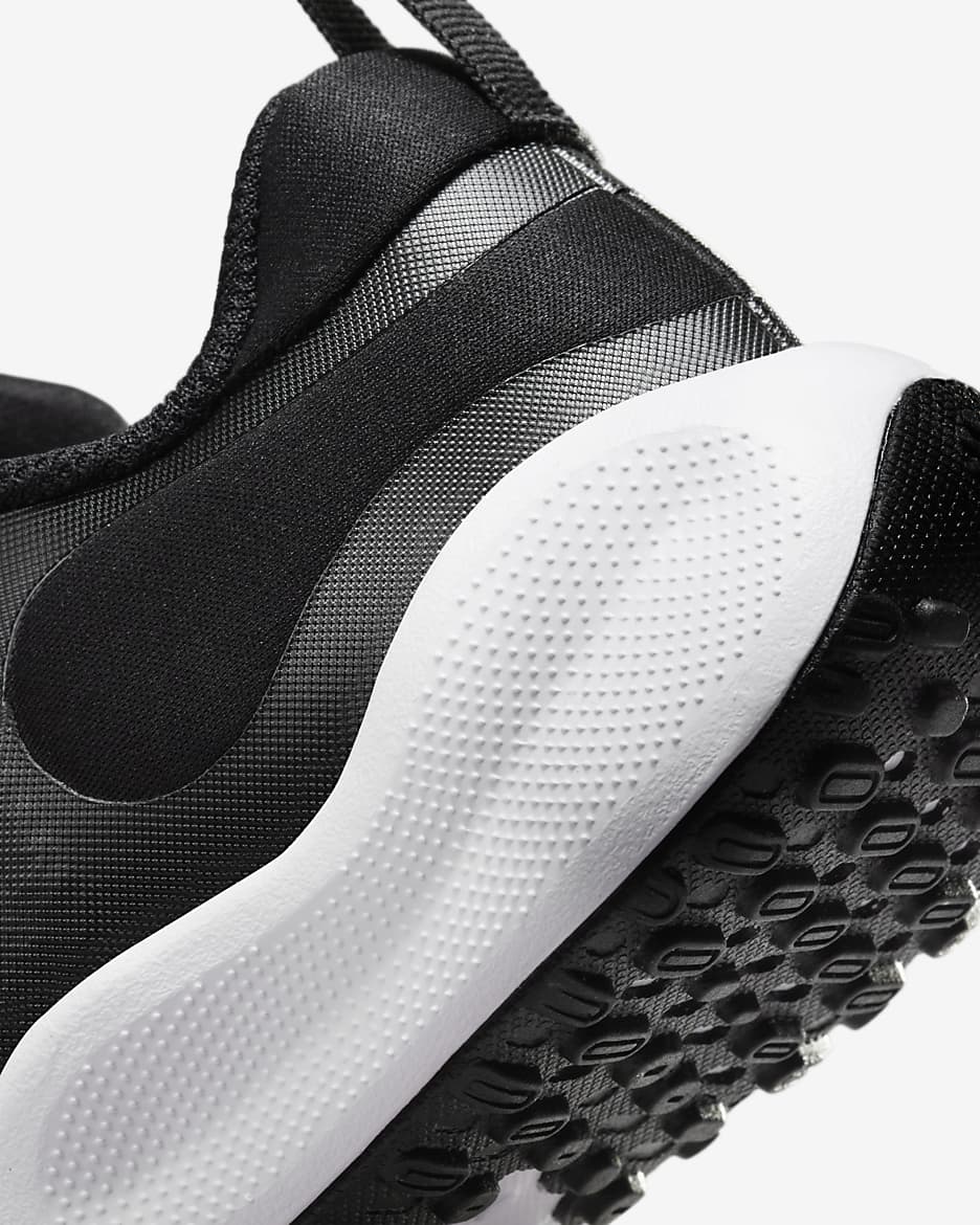 Nike Revolution 7 Younger Kids' Shoes - Black/White/White