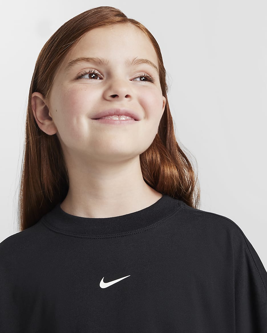 Playera oversized para niña talla grande Nike Sportswear - Negro