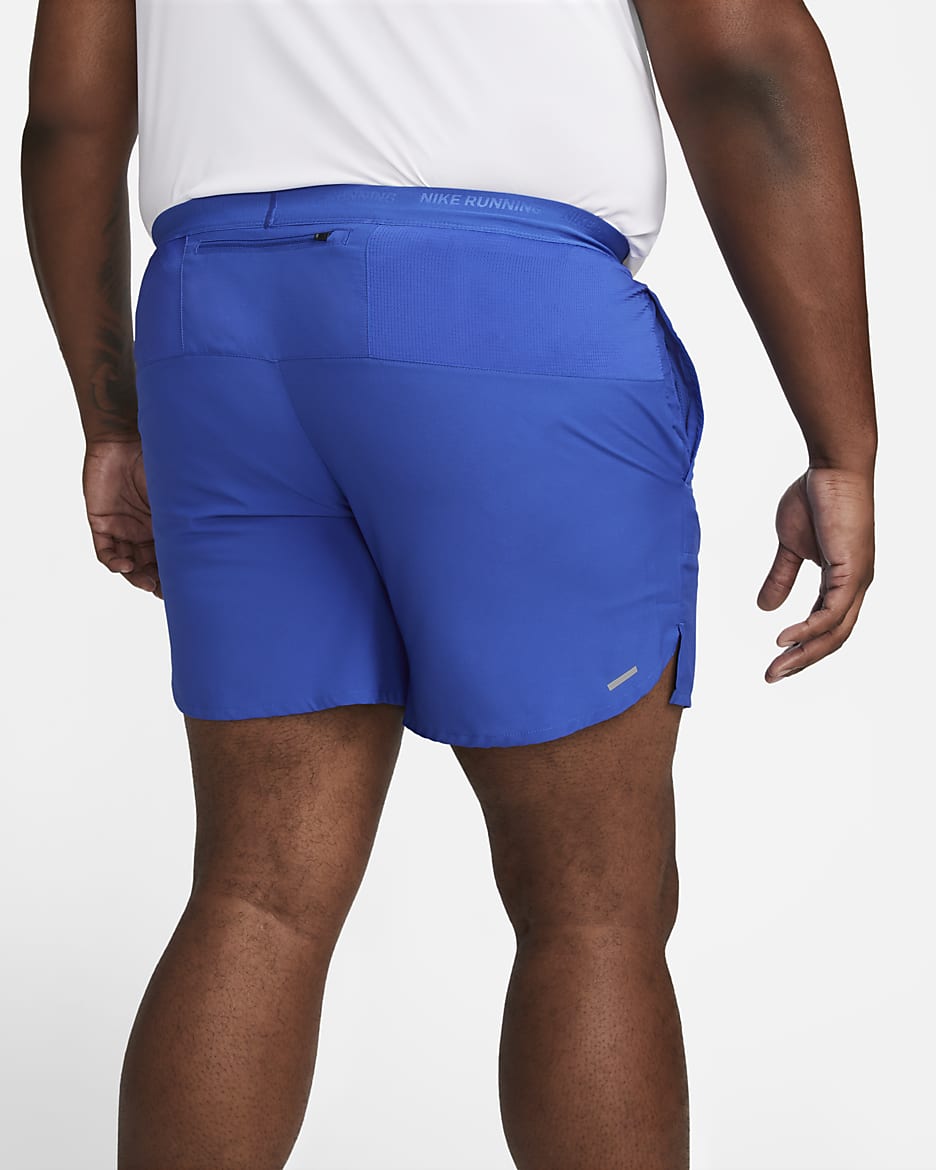 Nike Stride Dri-FIT hardloopshorts met binnenbroek voor heren (18 cm) - Game Royal/Zwart