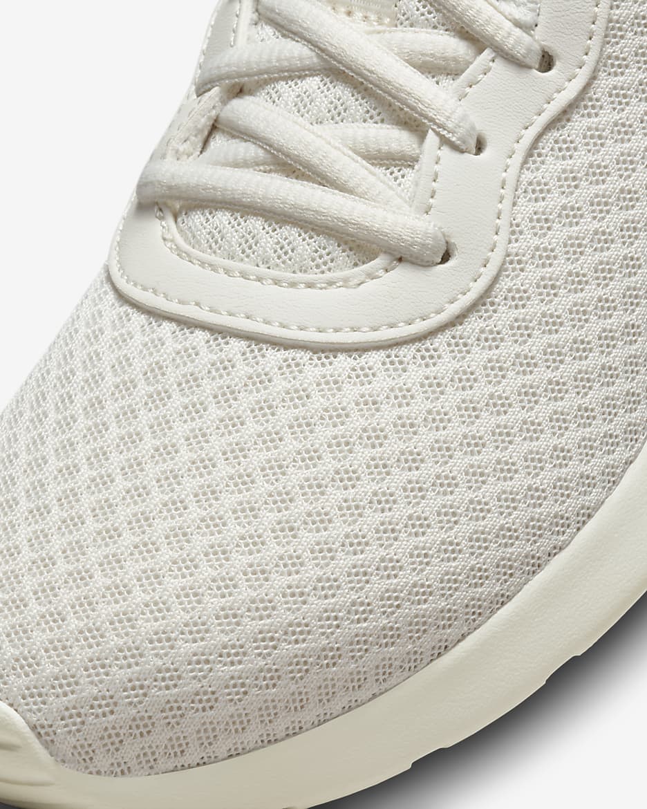 nike tanjun womens running shoes white