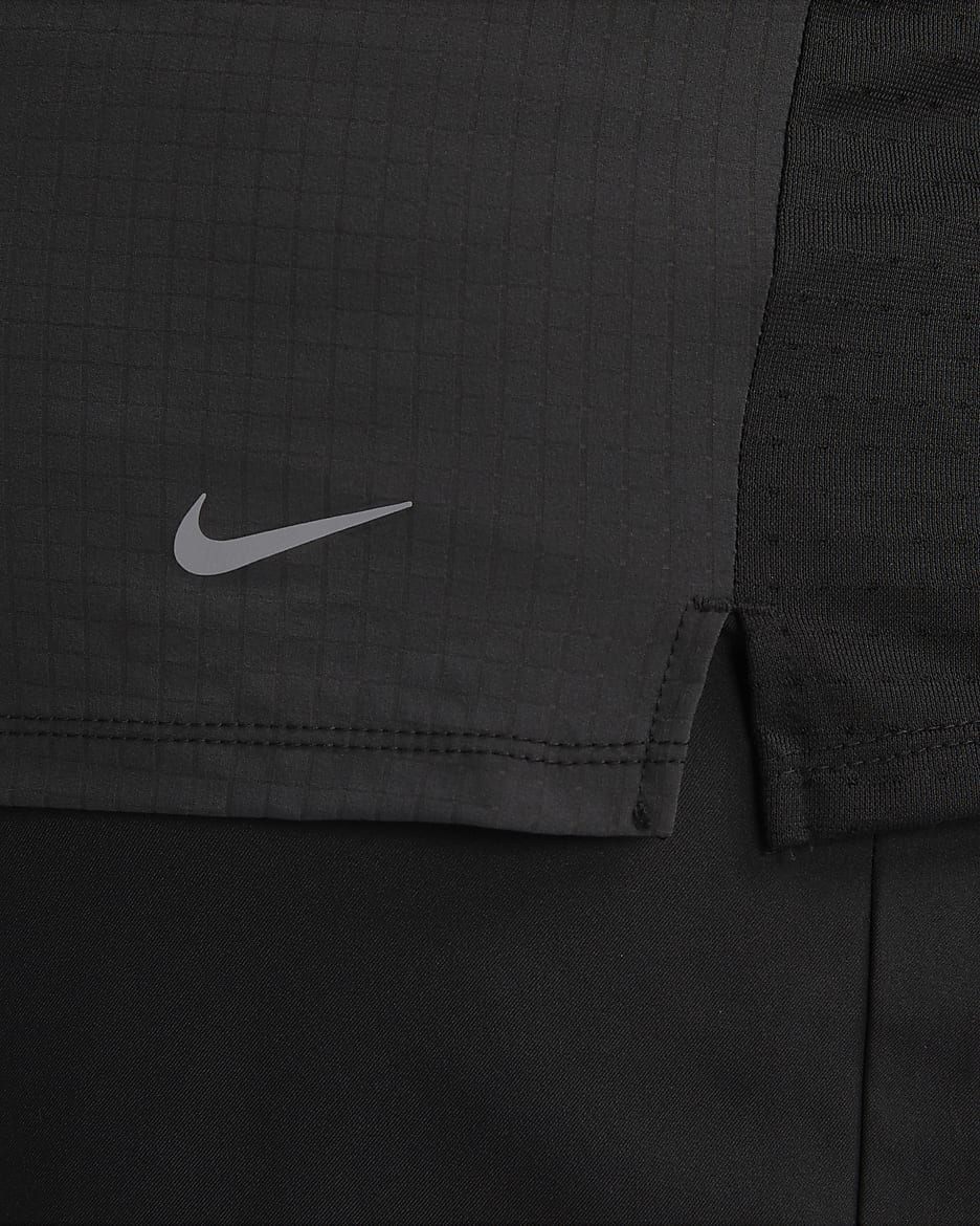 Pánské běžecké tričko Nike Trail Solar Chase Dri-FIT s krátkým rukávem - Černá/Bílá