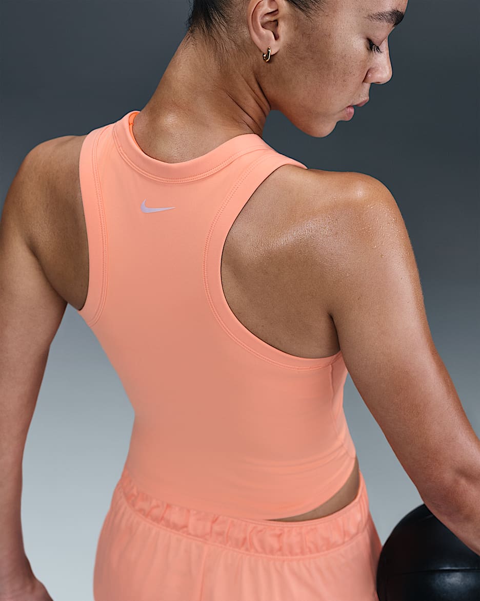 Nike One Fitted Women's Dri-FIT Cropped Tank Top