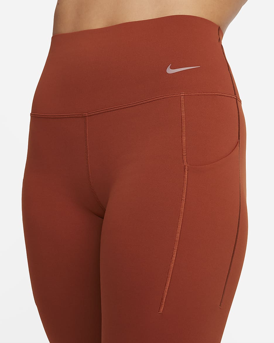 Leggings de 7/8 de tiro alto y sujeción media con bolsillos para mujer Nike Universa - Naranja fuerte/Negro