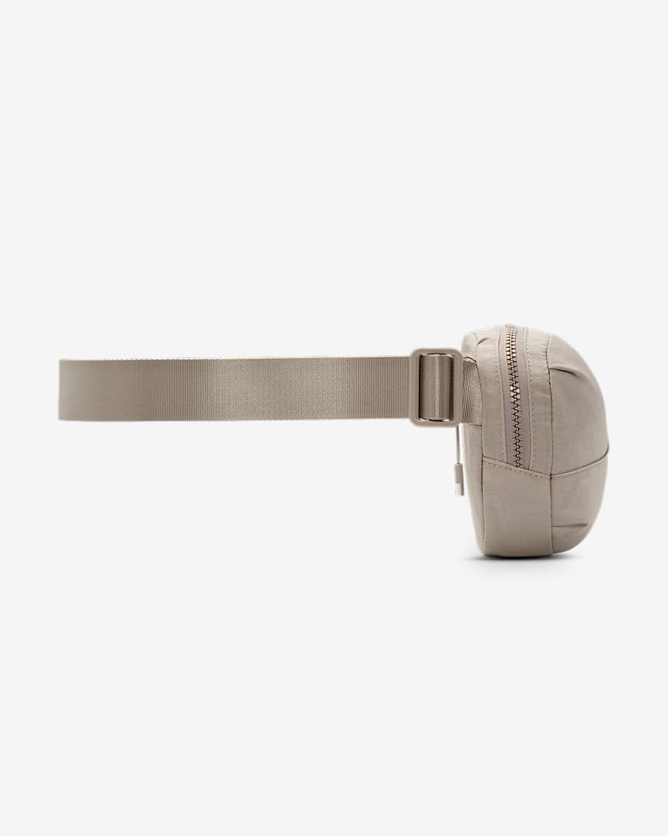 Nike Aura Crossbody Bag (2L)