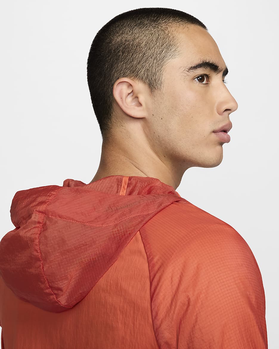 เสื้อแจ็คเก็ตวิ่งผู้ชาย Nike Trail Aireez - Vintage Coral/Dragon Red/ดำ