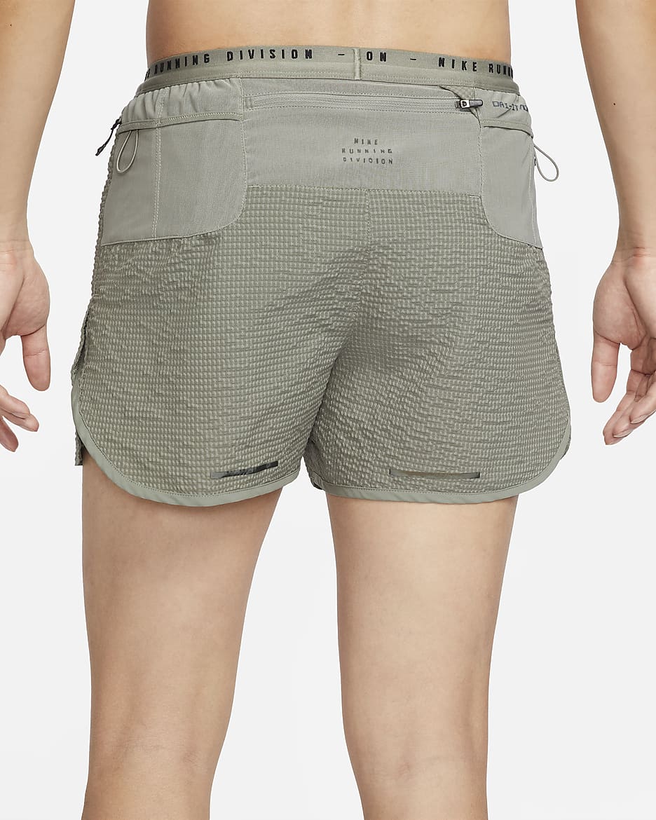 Shorts de correr Dri-FIT ADV de 10 cm con forro de ropa interior para hombre Nike Running Division - Estuco oscuro