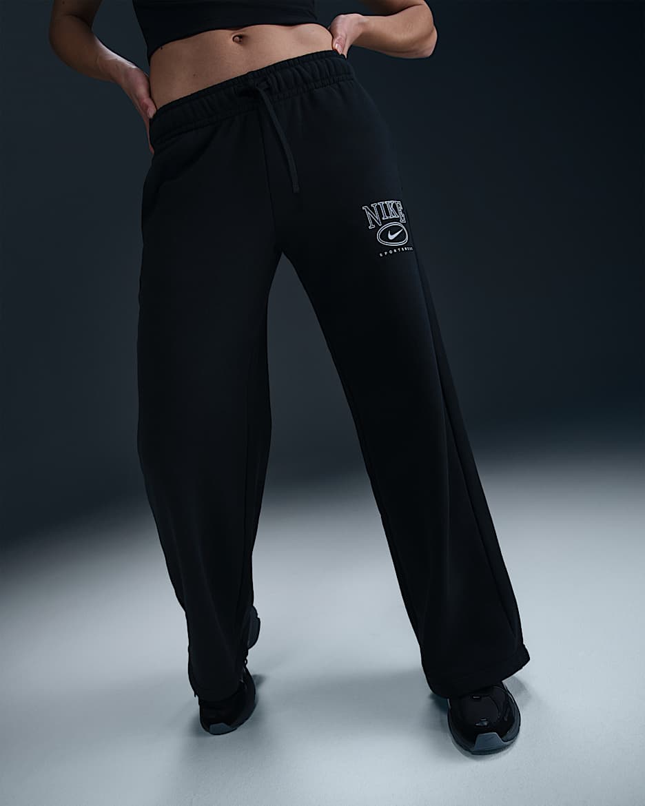 Nike Sportswear Club Fleece Women's Mid-Rise Wide-Leg Graphic Pants
