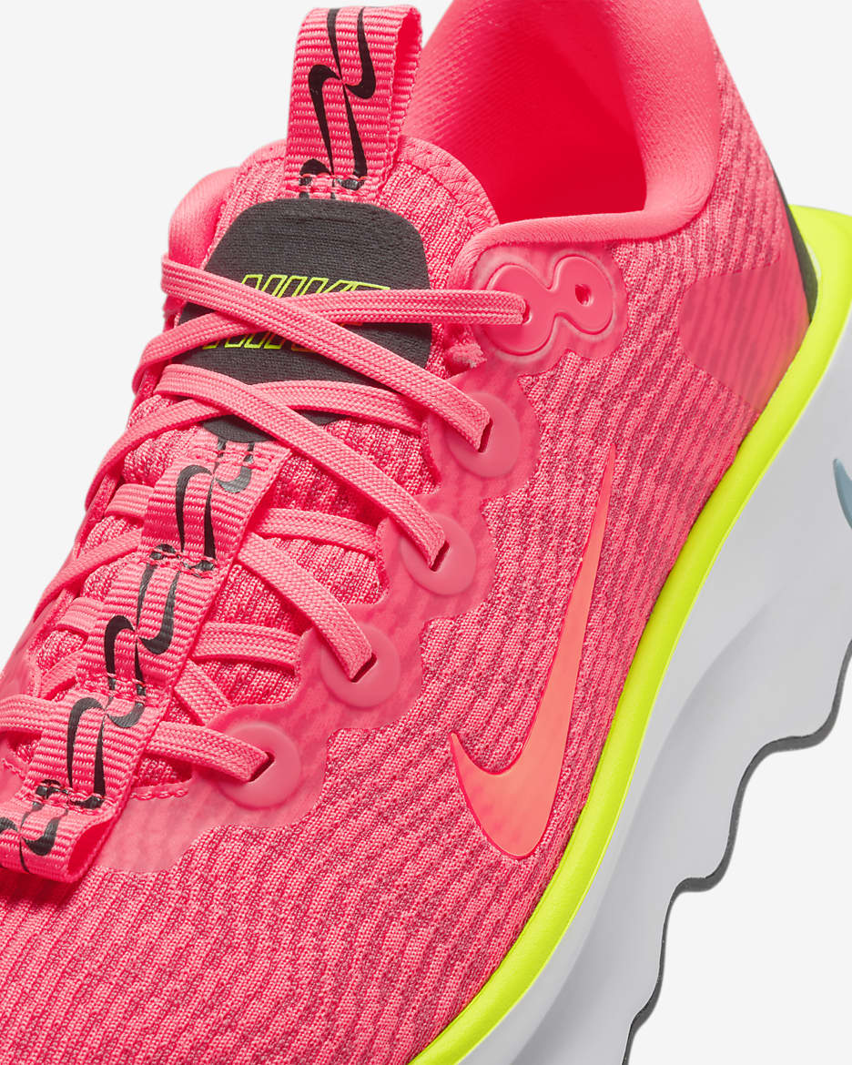 Nike Motiva Kadın Yürüyüş Ayakkabısı - Hot Punch/Volt/Aster Pink/Denim Turquoise