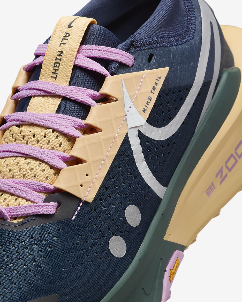 Nike Zegama 2 Traillaufschuh (Damen) - Armory Navy/Celestial Gold/Vintage Green/Metallic Silver