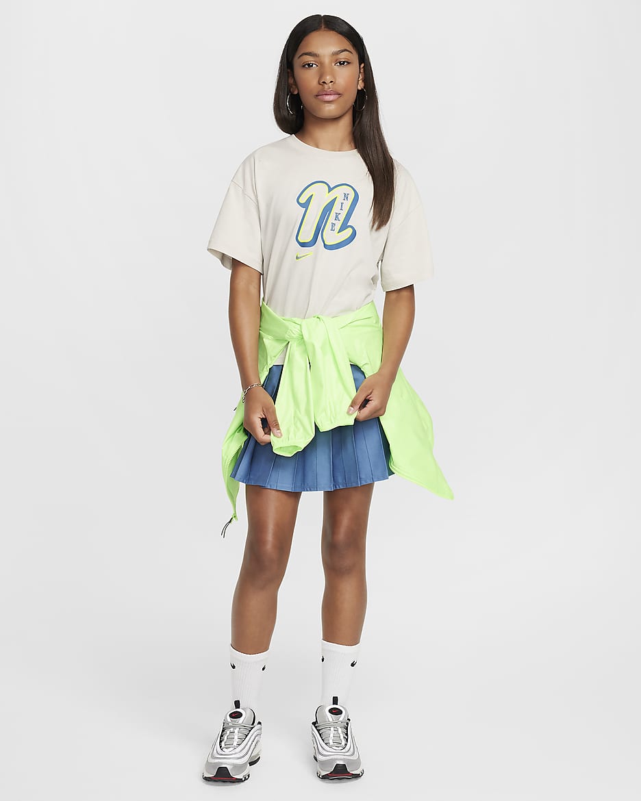 Nike Sportswear Girls' T-Shirt - Light Bone