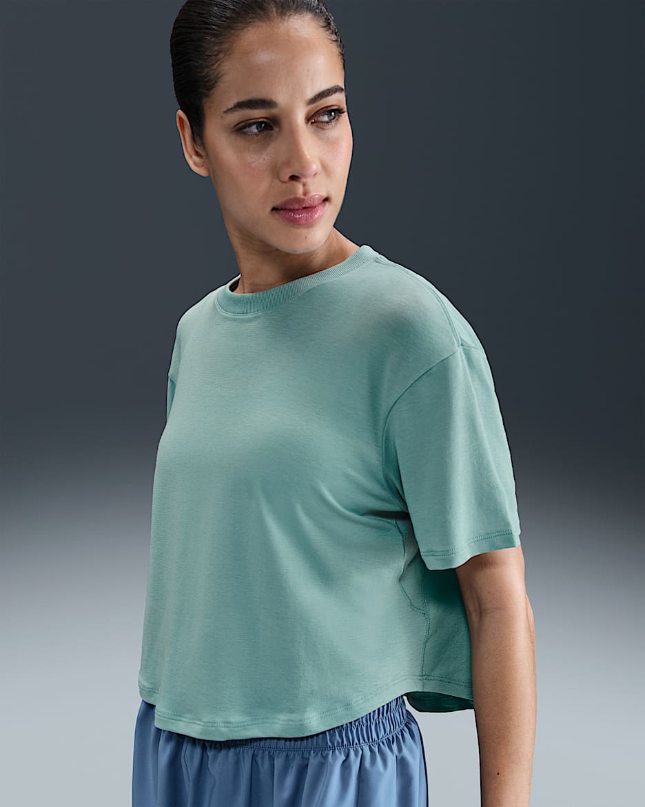 Nike One Relaxed Women's Dri-FIT Cropped Short-Sleeve Top - Cannon/White
