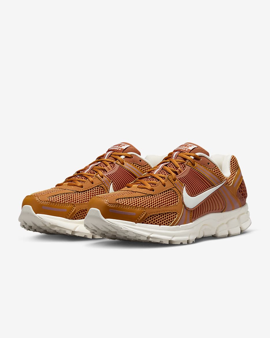 Nike Zoom Vomero 5 Shoes - Monarch/Flax/Sail/Dark Russet