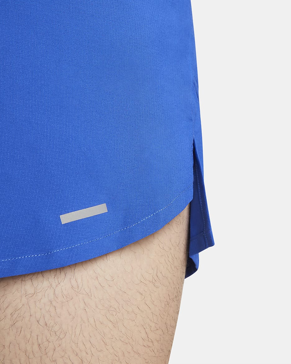 Nike Stride Dri-FIT hardloopshorts met binnenbroek voor heren (18 cm) - Game Royal/Zwart