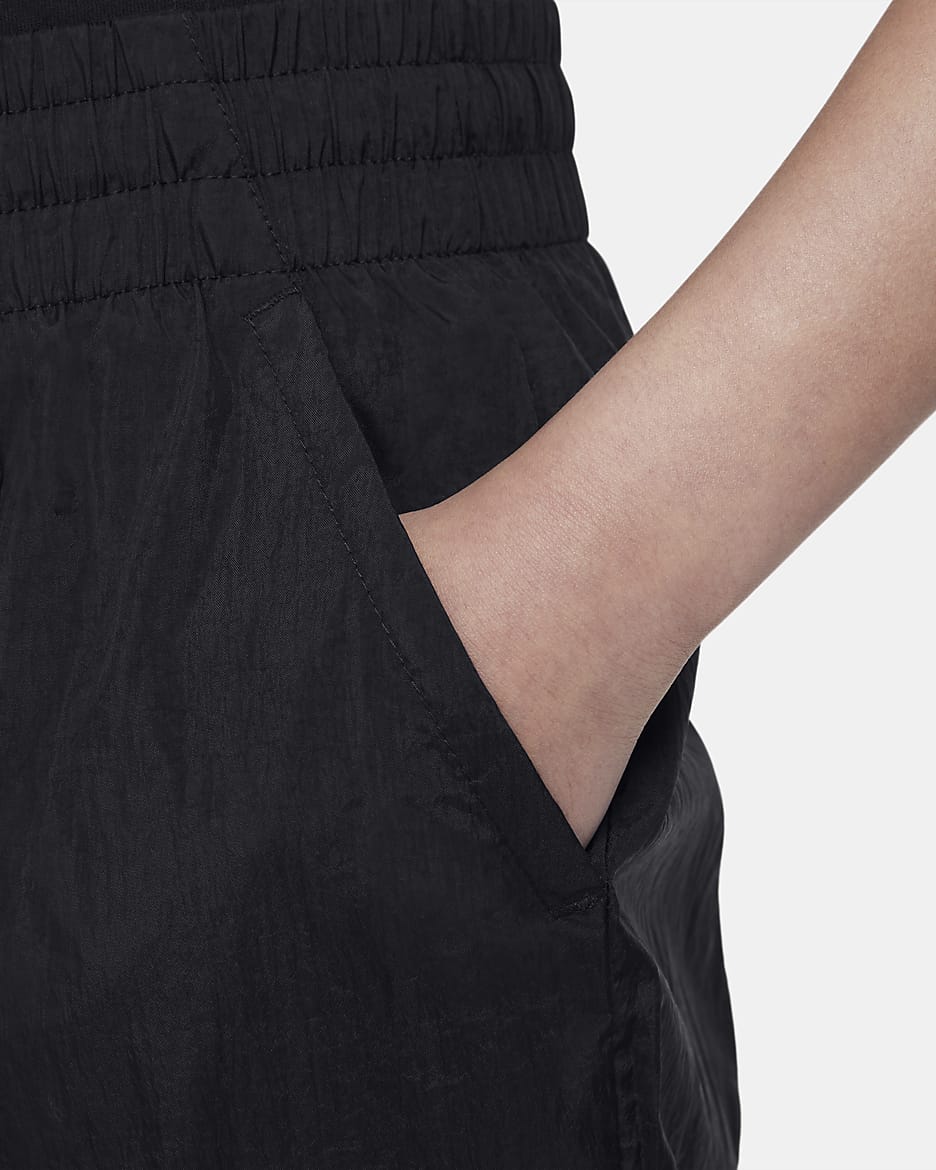 nike heritage woven pants