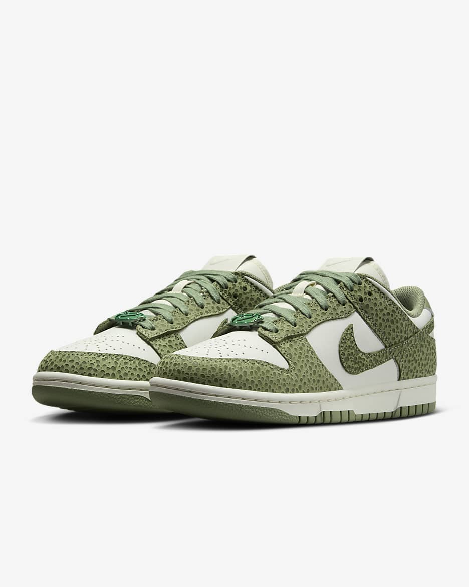 Γυναικεία παπούτσια Nike Dunk Low Premium - Oil Green/Treeline/Sail/Oil Green