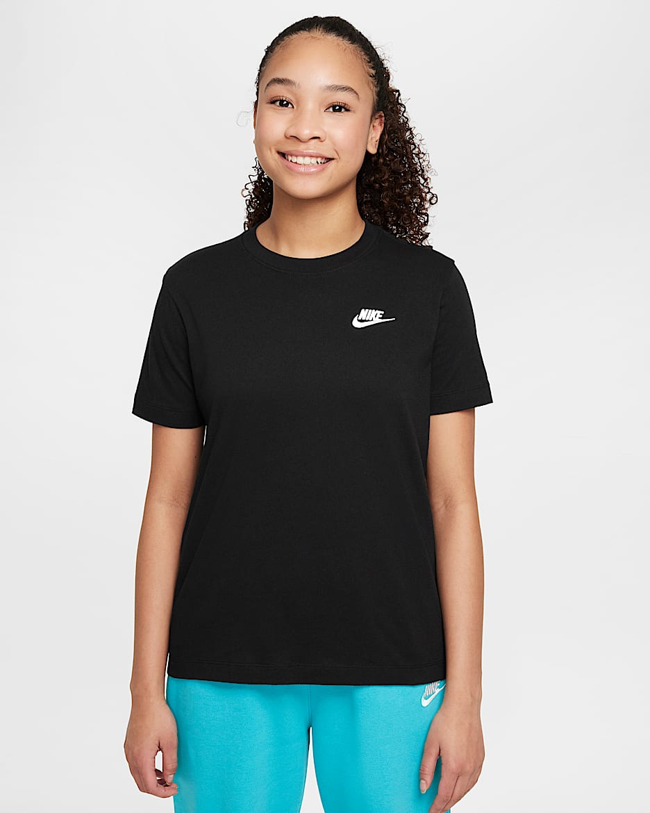 Nike Sportswear-T-shirt til større børn (udvidet størrelse) - sort