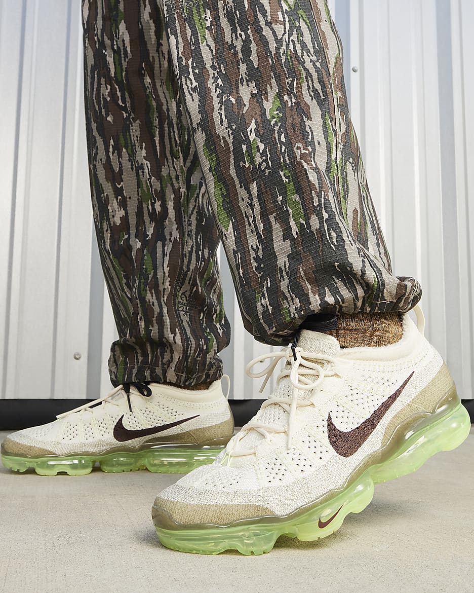 Nike Air VaporMax 2023 Flyknit Men's Shoes - Coconut Milk/Neutral Olive/Coconut Milk/Earth