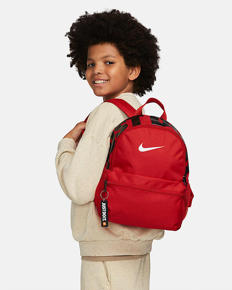Minimochila para niños Nike Brasilia JDI (11 L) - Rojo universitario/Negro/Blanco