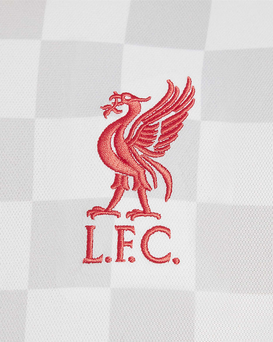 3e polo de foot Nike Dri-FIT Liverpool FC Victory pour homme - Light Smoke Grey/Pure Platinum/Chrome Yellow/Global Red