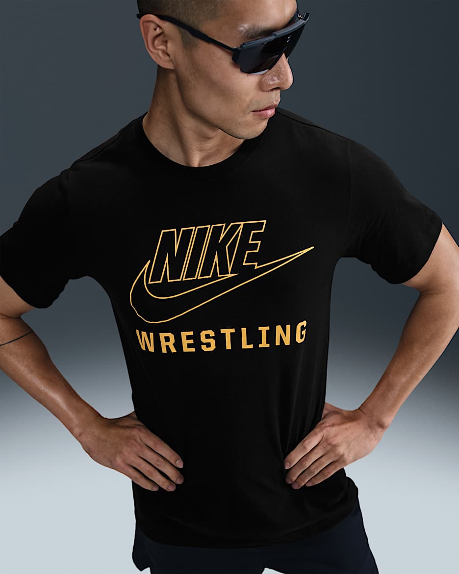 Nike Swoosh Men's Wrestling T-Shirt - Black