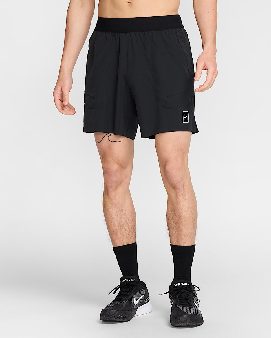 ナイキコート アドバンテージ メンズ Dri-FIT 15cm テニスショートパンツ - ブラック/ホワイト