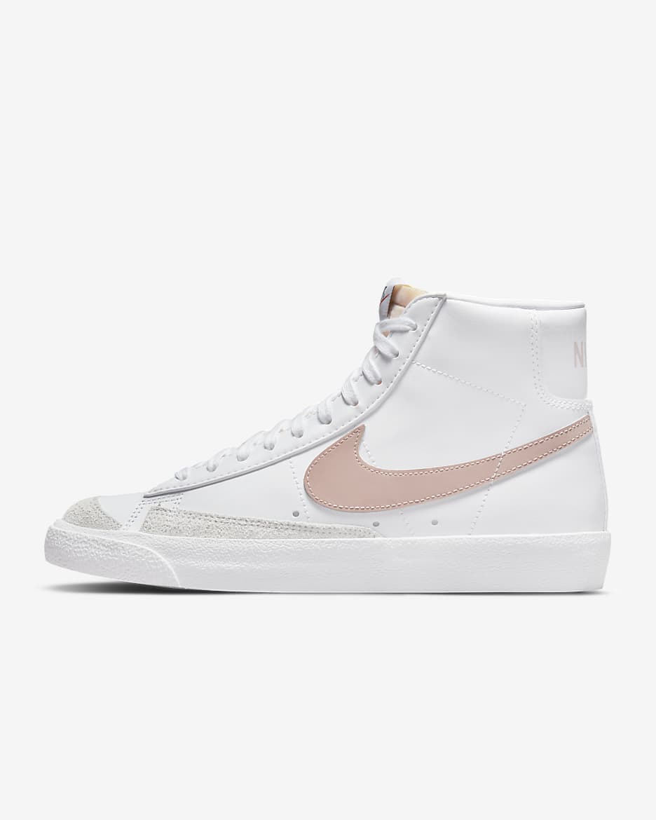 Skor Nike Blazer Mid '77 för kvinnor - Vit/Peach/Summit White/Pink Oxford