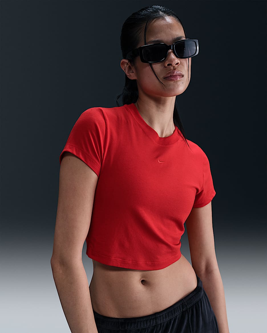 Nike Sportswear Chill Knit Women's Cropped T-Shirt - University Red