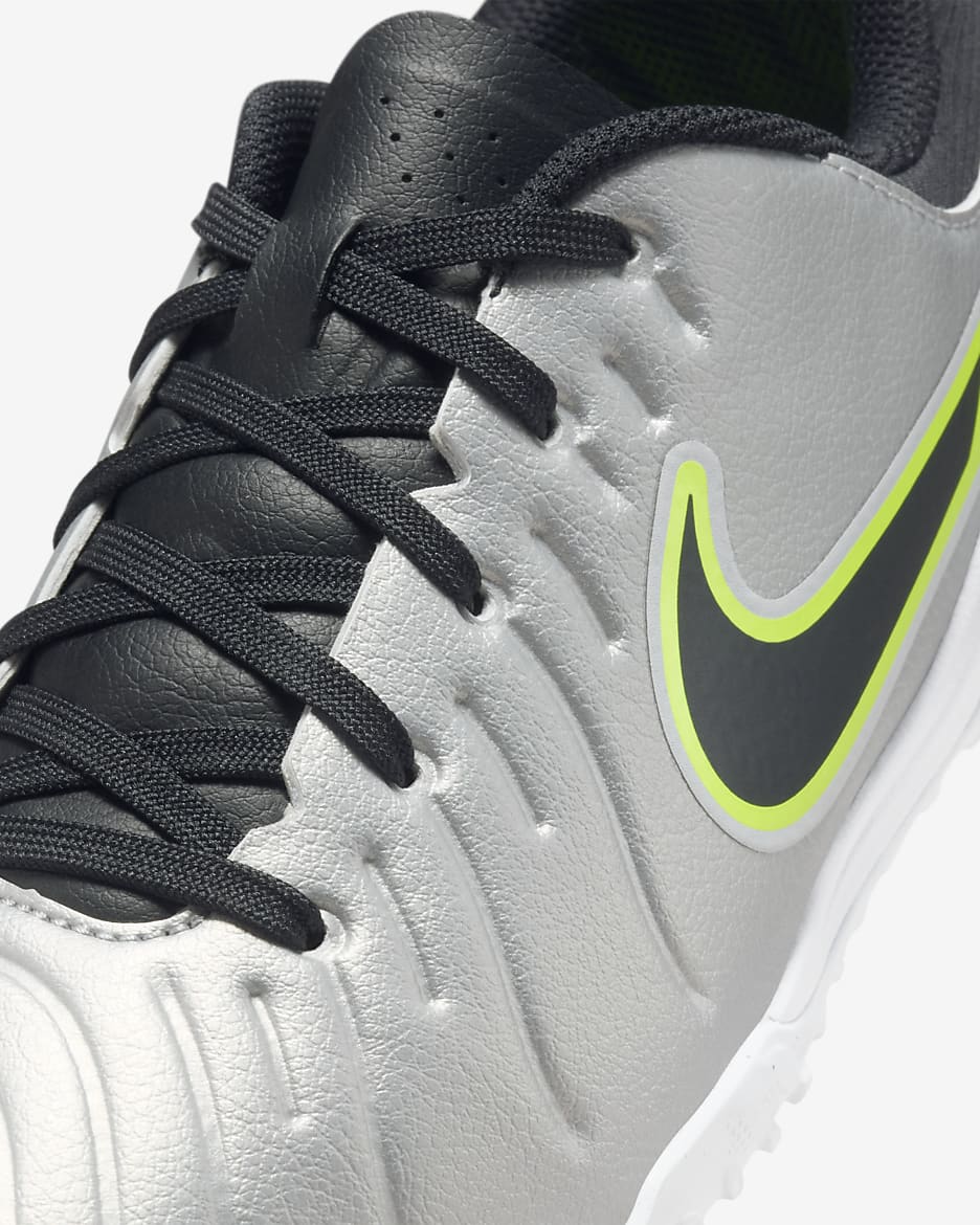 Nike Jr. Tiempo Legend 10 Academy műfűre készült, alacsony szárú futballcipő gyerekeknek/nagyobb gyerekeknek - Metallic Silver/Volt/Fekete