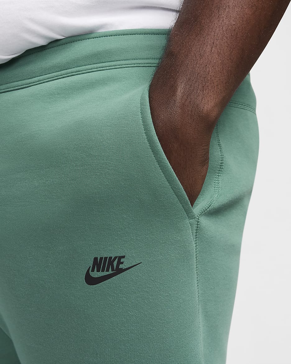 Nike Sportswear Tech Fleece férfi szabadidőnadrág - Bicoastal/Fekete