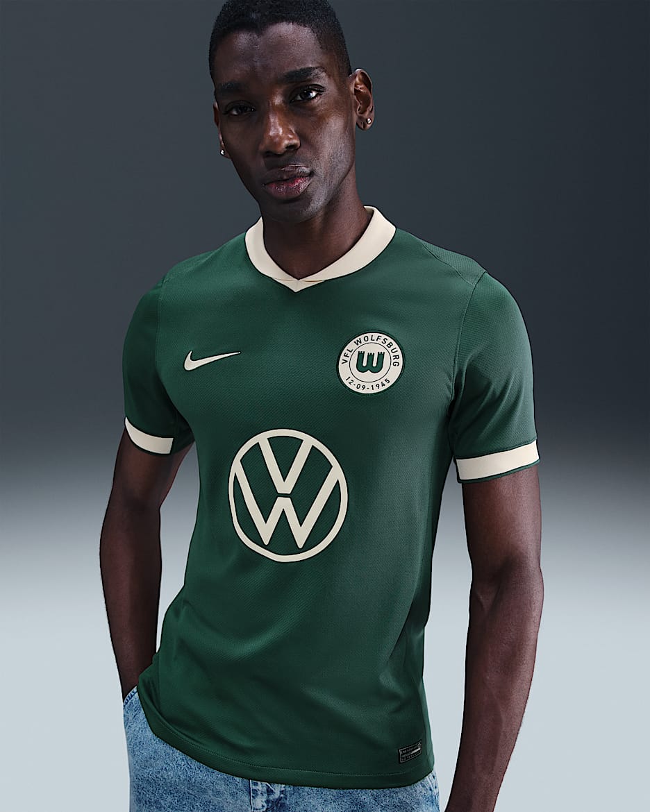 Camisola Stadium 2025/2026 Wolfsburg - Verde Noble/Flat Opal/Flat Opal