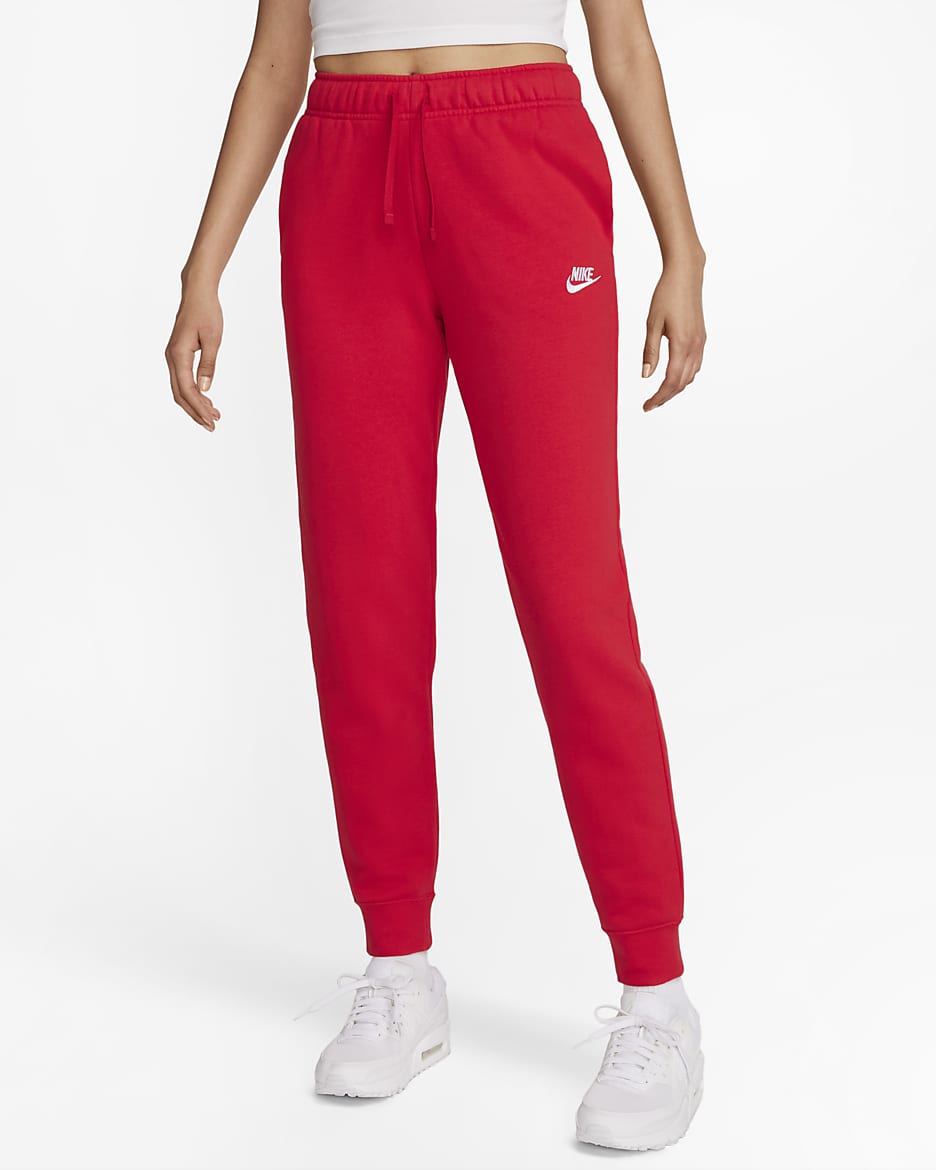 Joggers de tiro medio para mujer Nike Sportswear Club Fleece - Rojo universitario/Blanco