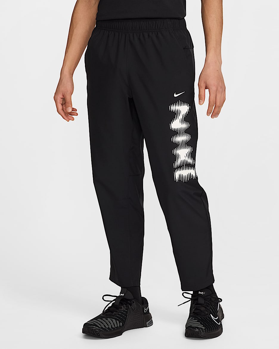 Nike Form Men's Dri-FIT Versatile Trousers - Black/White