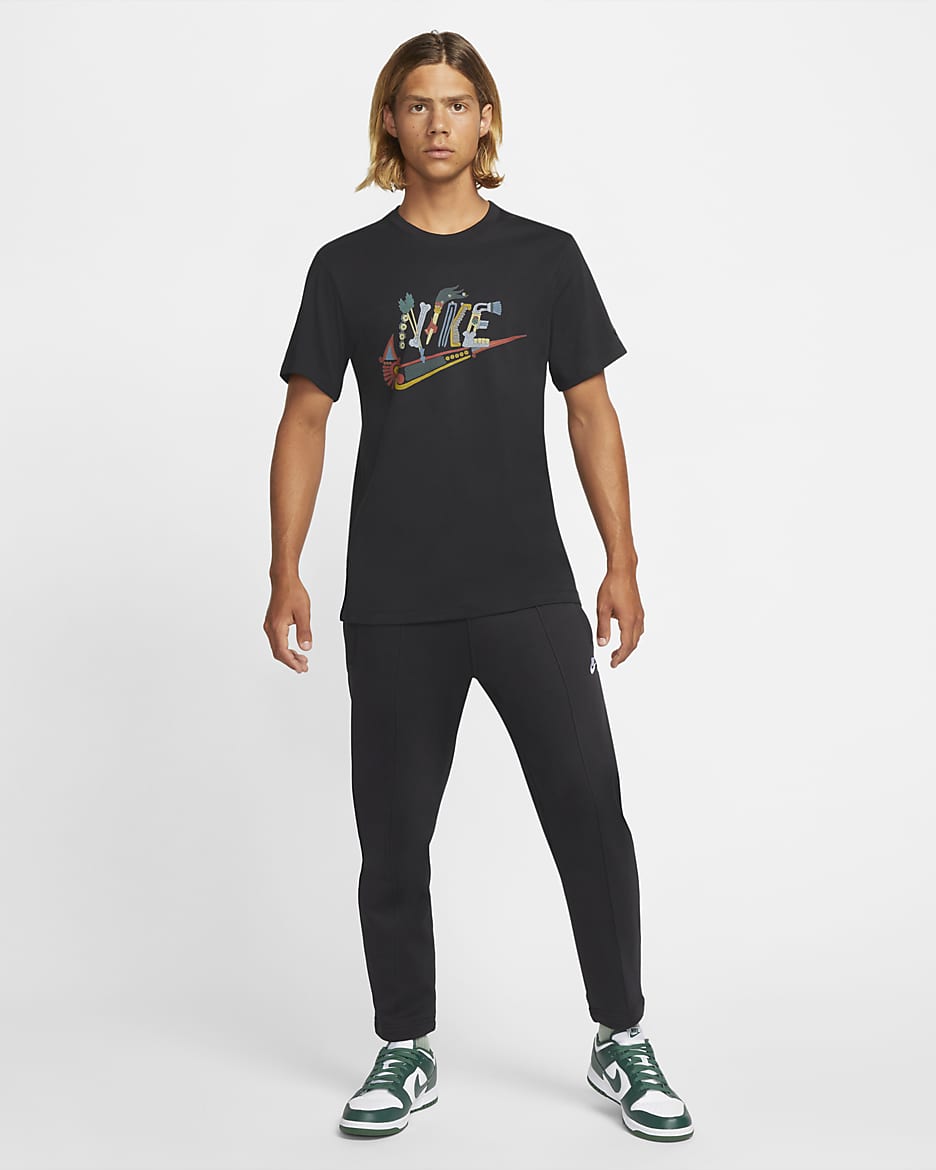 Nike Sportswear 男款 T 恤 - 黑色