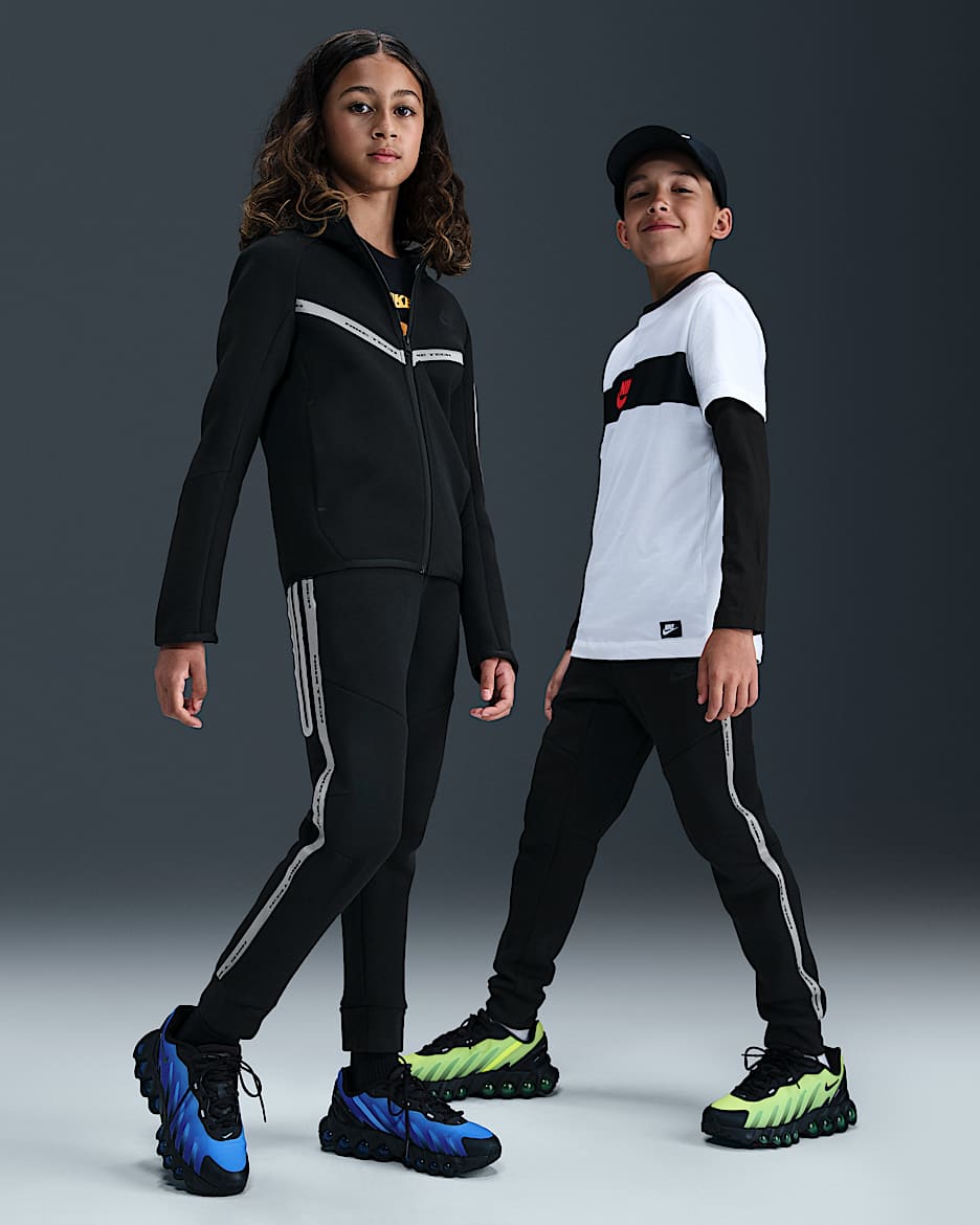 Nike Sportswear Tech Fleece Older Kids' (Boys') Joggers - Black/Black/Black