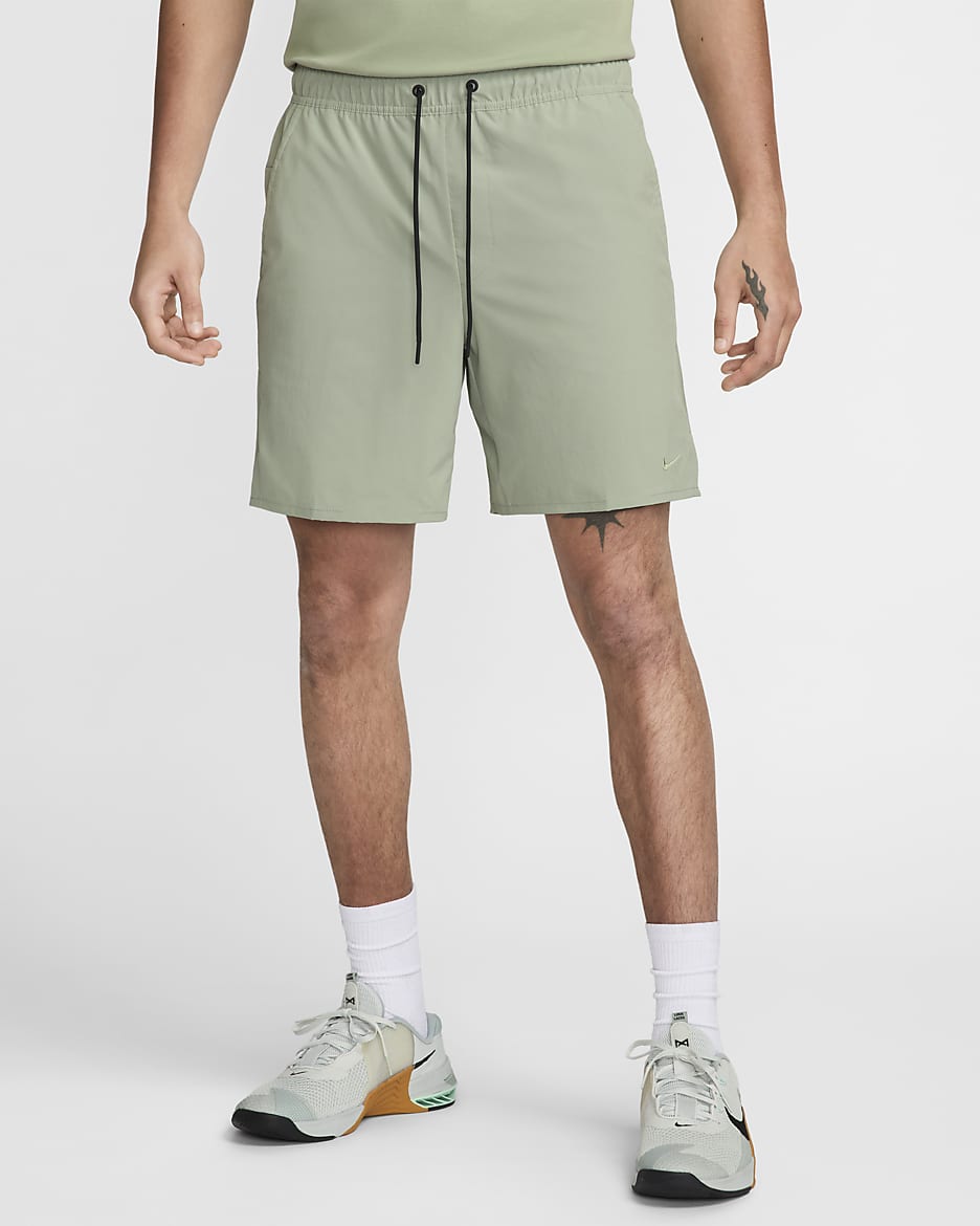 Shorts versátiles sin forro Dri-FIT de 18 cm para hombre Nike Unlimited - Horizonte jade/Negro/Horizonte jade