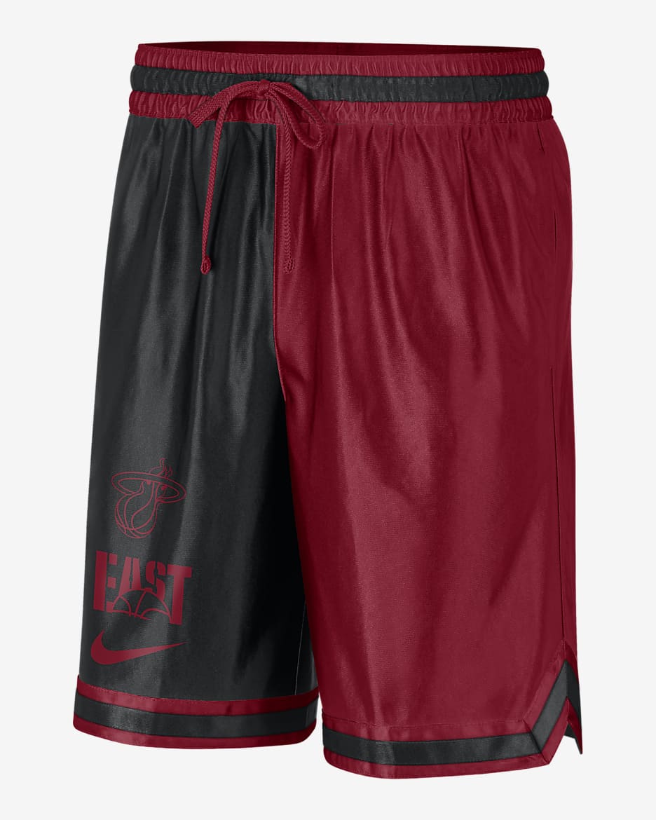 Shorts con gráfico de la NBA Nike Dri-FIT para hombre Miami Heat Courtside - Rojo duro/Negro/Negro