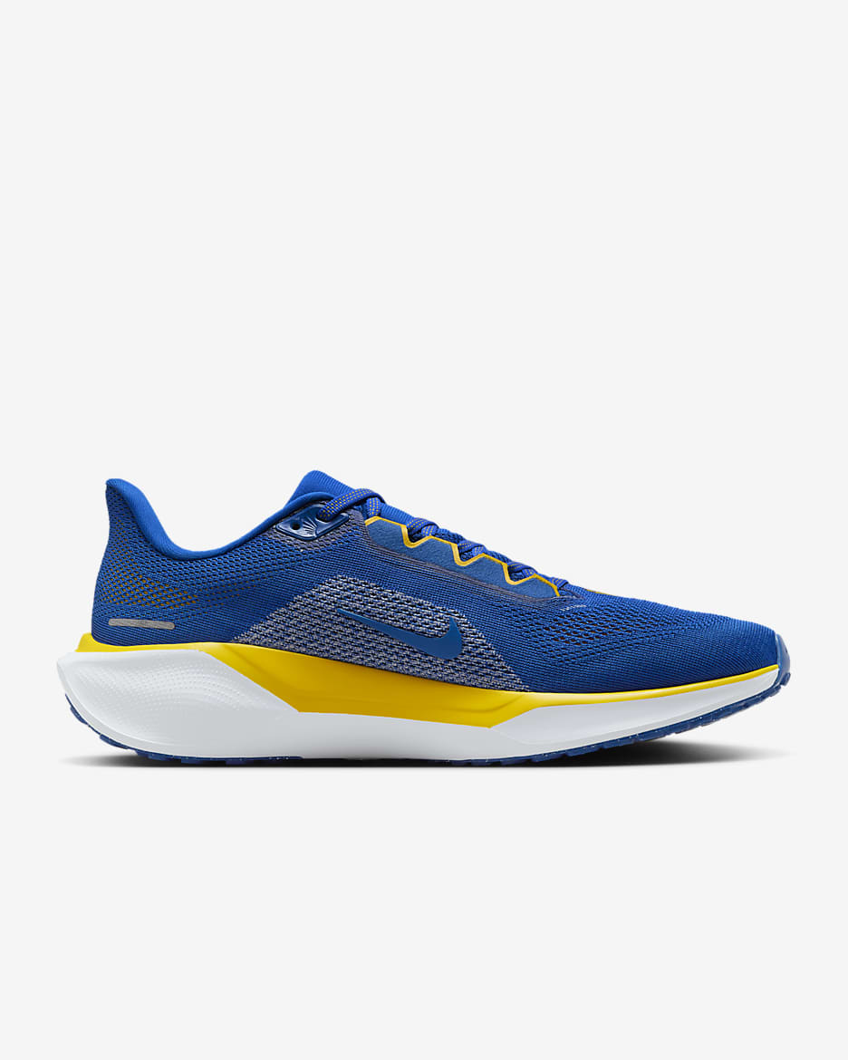 Tenis de correr en pavimento universitarios Nike para hombre North Carolina A&T Pegasus 41 - Royal deportivo/Blanco/Amarillo universitario/Blanco