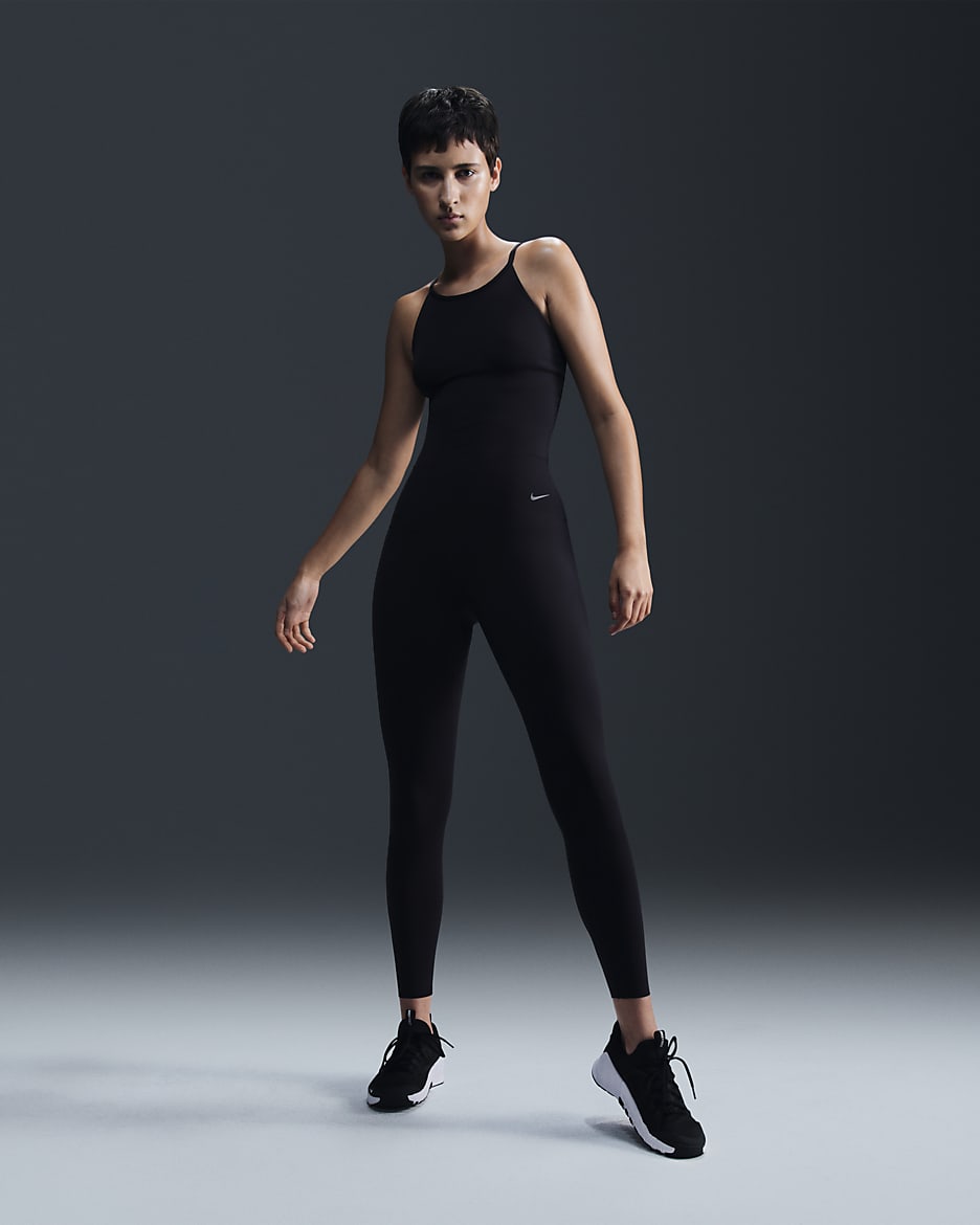 Nike Zenvy Dri-FIT tanktop voor dames - Zwart