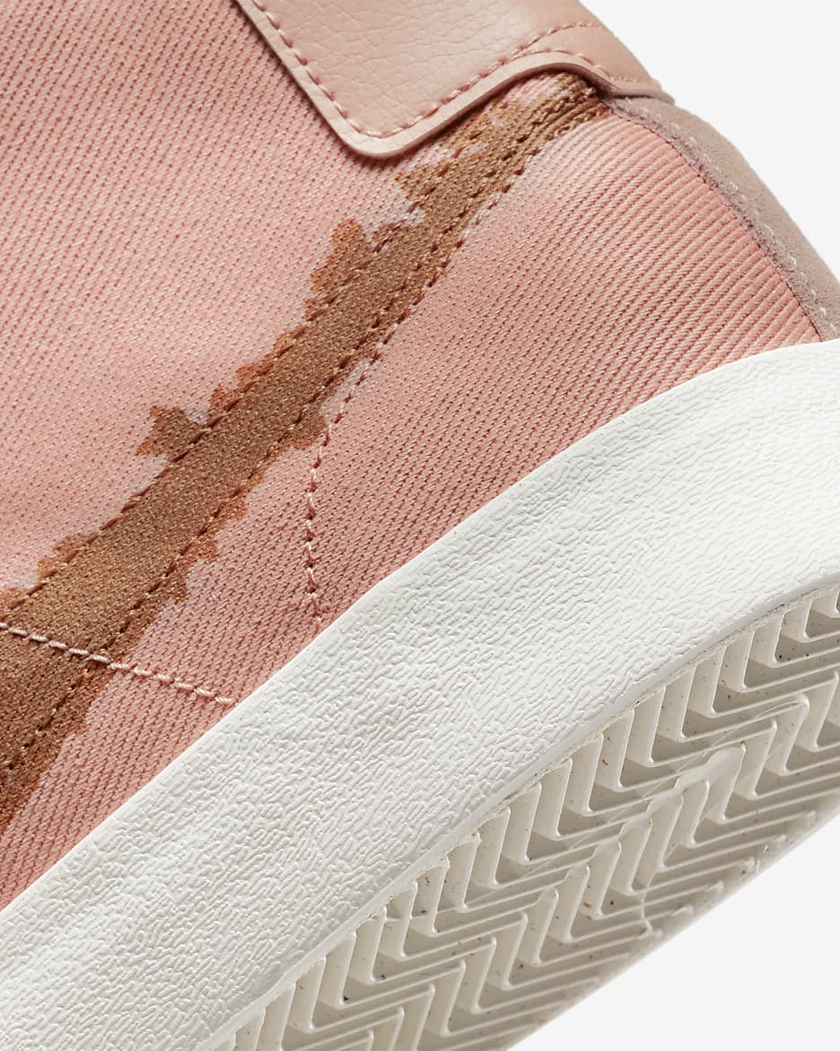 Nike SB Blazer Court Mid Premium Skate Shoes Nike IN